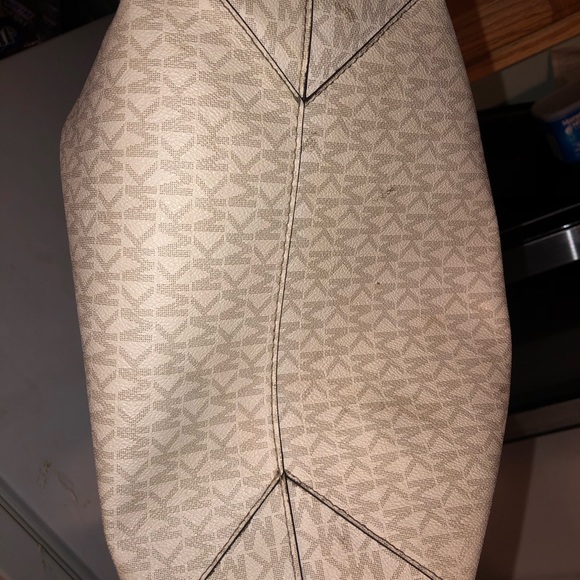 Michael Kors tote - Picture 6 of 6